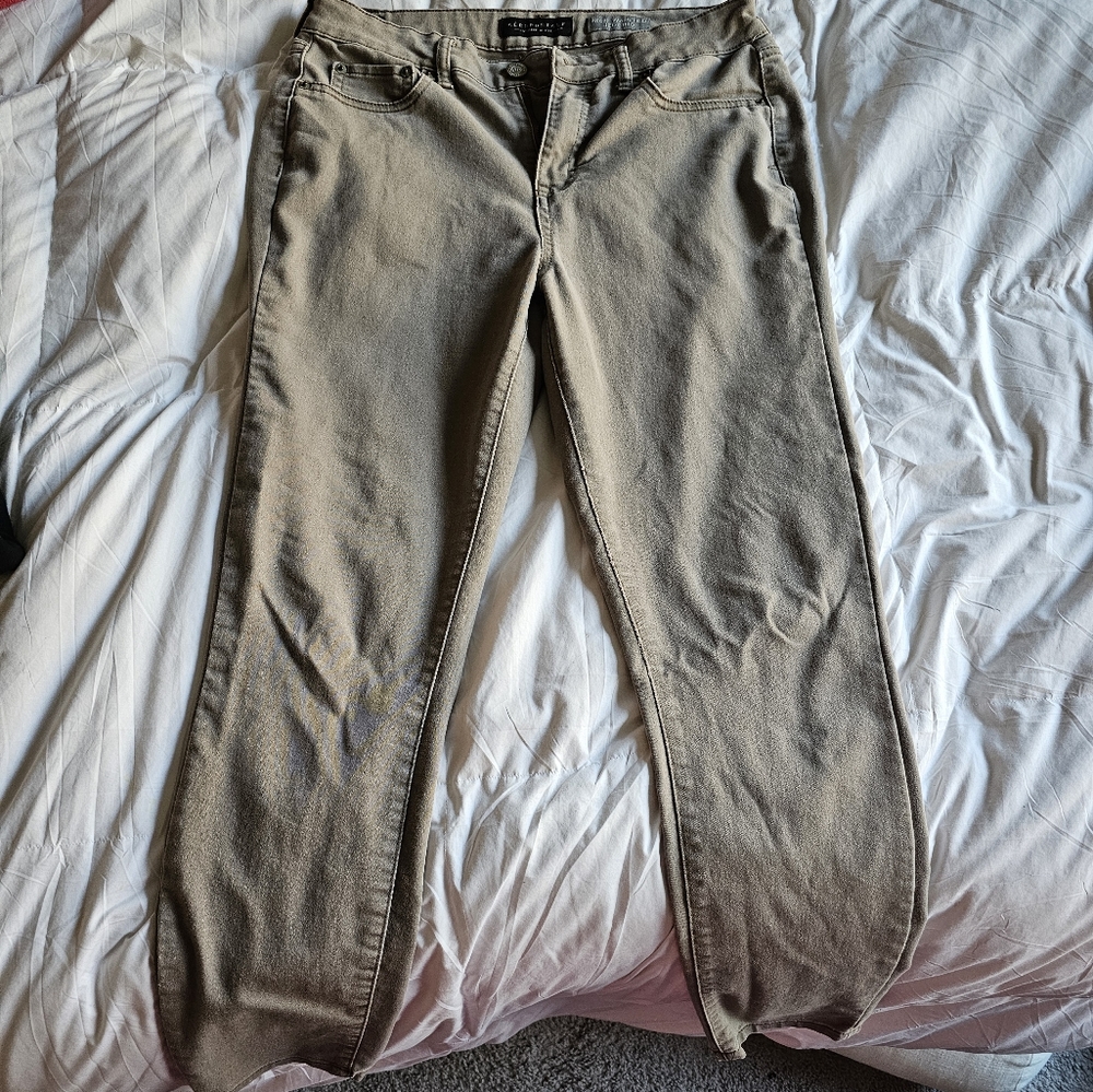 Women's jeggings
